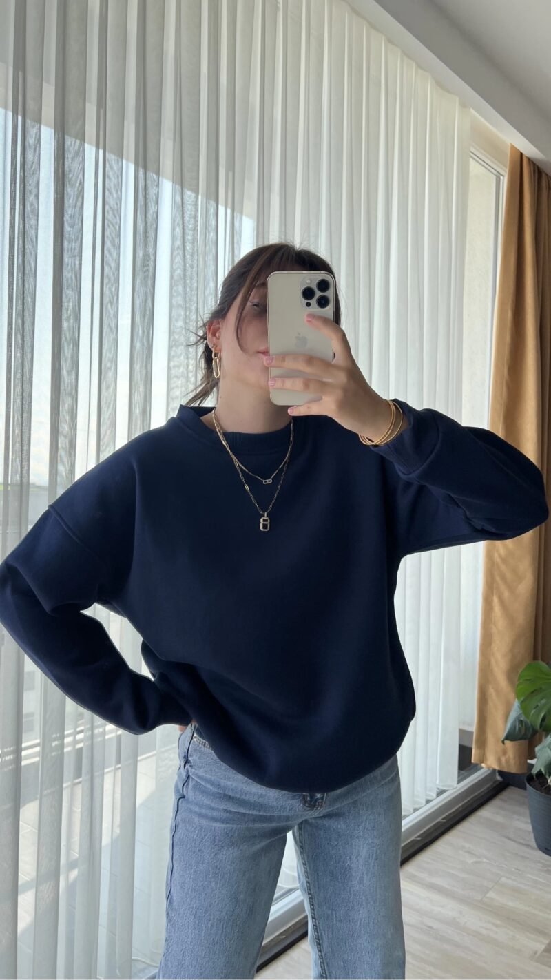 Navy Oversized Sweatshirt ( مقطن من الداخل )